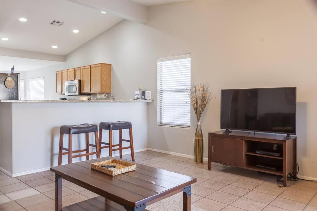 Cozy House Near Stadium With Pool Heater, Bbq Avondale Bagian luar foto